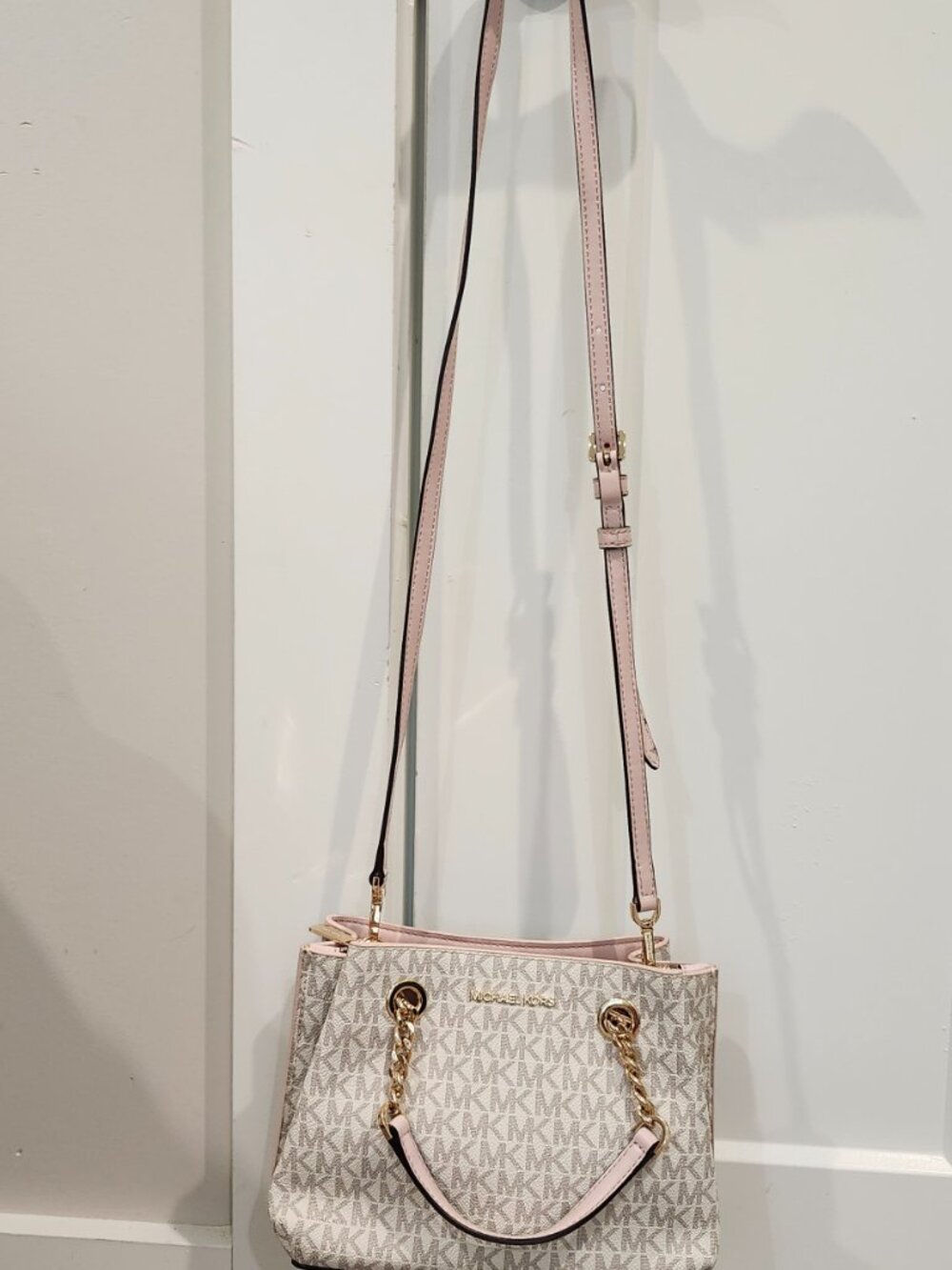 Michael Kors Jet Set Medium Chain Shoulder Tote – Vanilla/Pink – NWOT - Picture 15 of 15